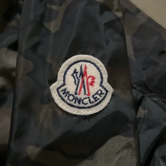 Moncler Kids New Urville Imprime Giubbotto Camouflage Jacket - Picture 5 of 15